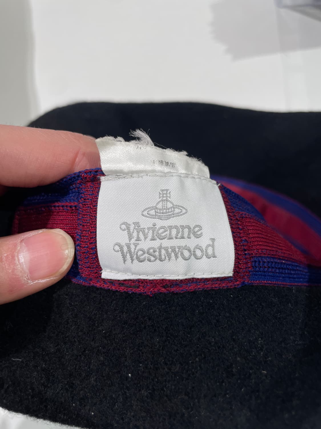 비비안 웨스트우드 블랙 orb 로고 울 버킷햇 상품이미지6