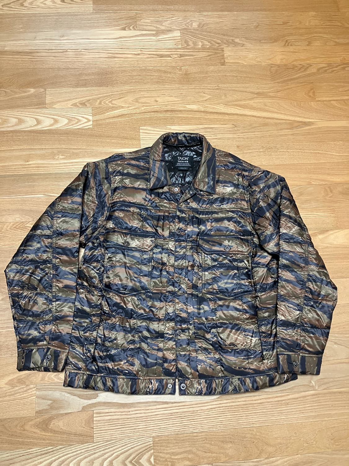 타이온 타이거패턴 경랭패딩XXL 상품이미지1