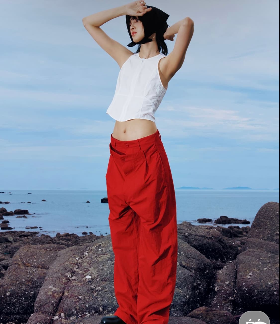 새상품) 누마레ee 이이 NYLON ZIP-UP SLEEVELESS 상품이미지3