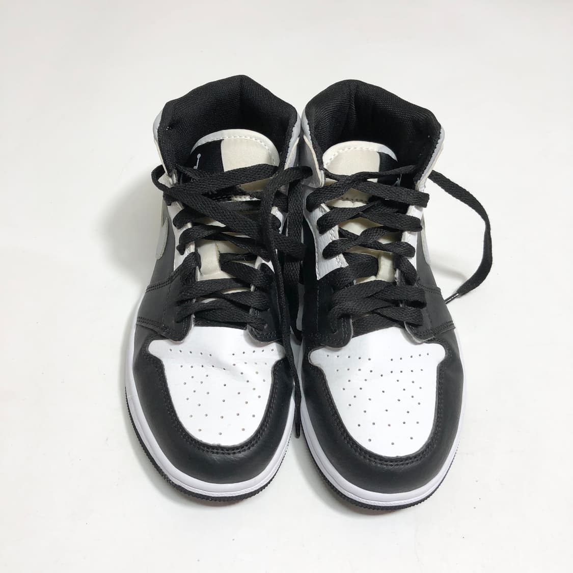 나이키 에어조던 1 미드 235 상품이미지4