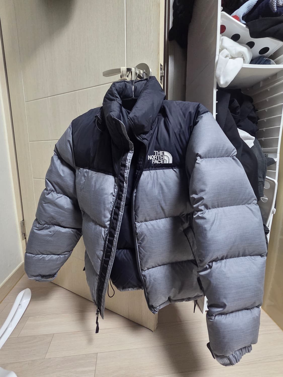 노스페이스 1996 레트로 눕시 멜란지 그레이 패딩 상품이미지1