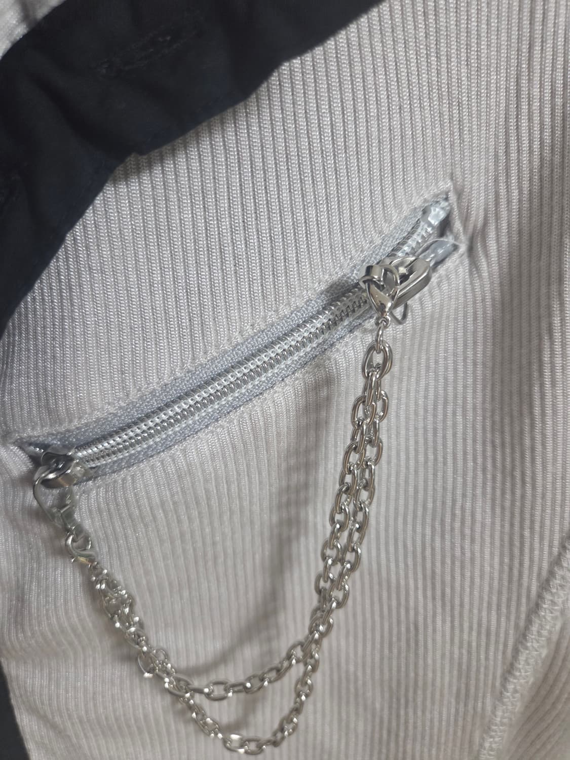 Semantic Design 베이이지 셔츠 체인디테일 펑크 락시크반팔티 상품이미지3