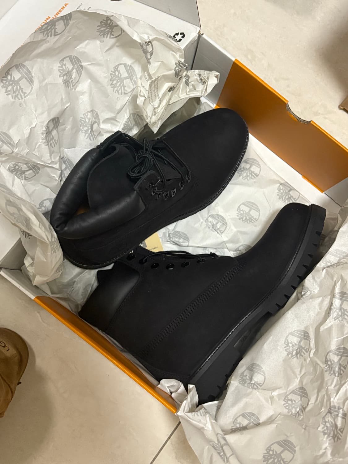 [새상품] 팀버랜드 프리미엄 6인치 블랙 누벅 260 상품이미지1