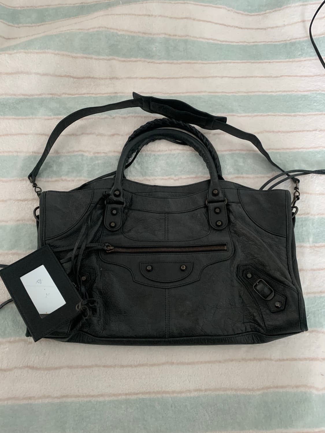 발렌시아가 라지 모터백 시티백 블랙 정품 상품이미지3