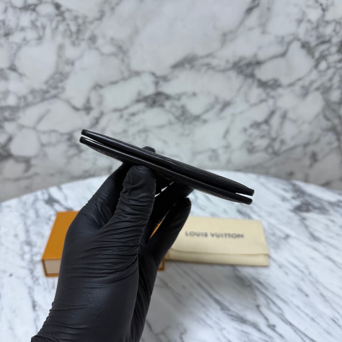 루이비통 이클립스 쉐도우 오거나이저 카드지갑 상품이미지5