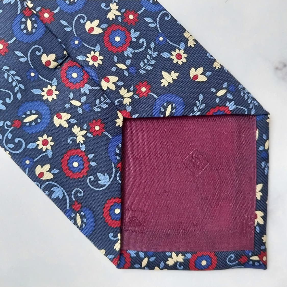 발망 실크 네이비 플라워 패턴 넥타이 9.3cm A+등급 K1579
 상품이미지10