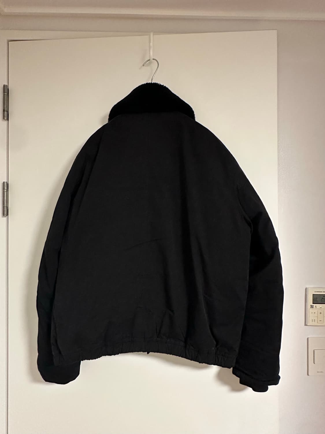 커스텀멜로우 무스탕 다운자켓 상품이미지2