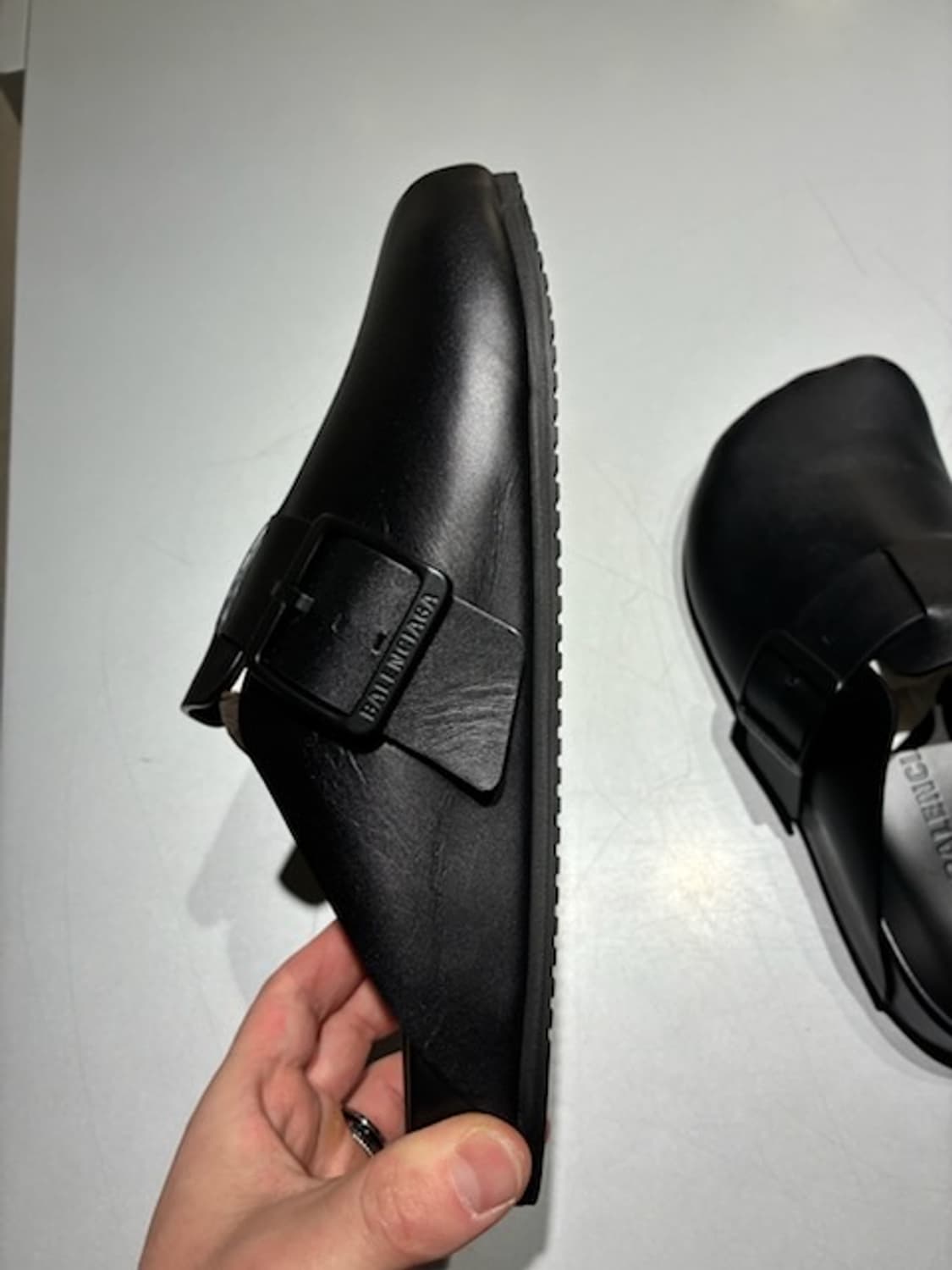 발렌시아가 선데이뮬 레더 블랙 상품이미지4