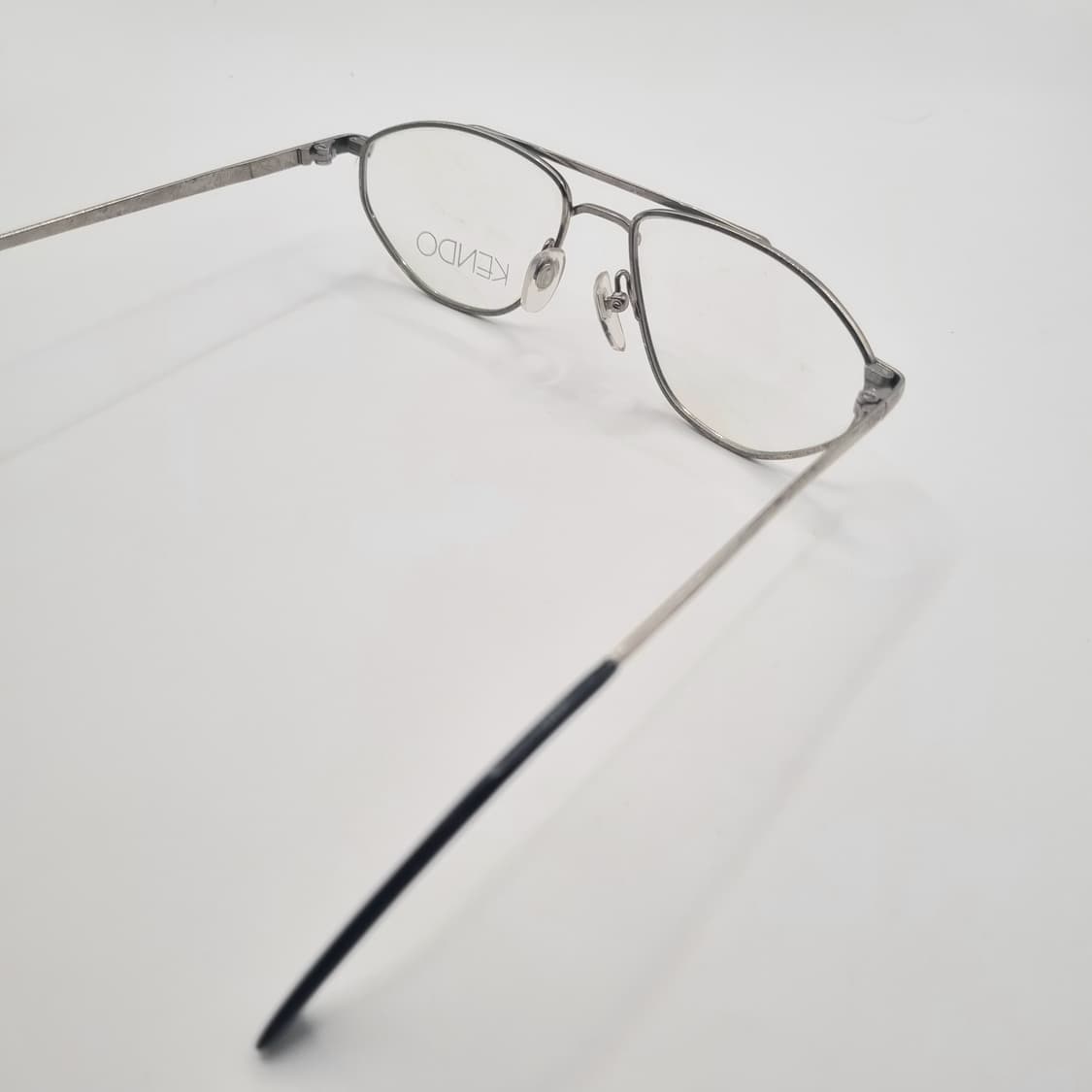 리퍼상품  유니크 실버 투브릿지 안경 130 상품이미지5