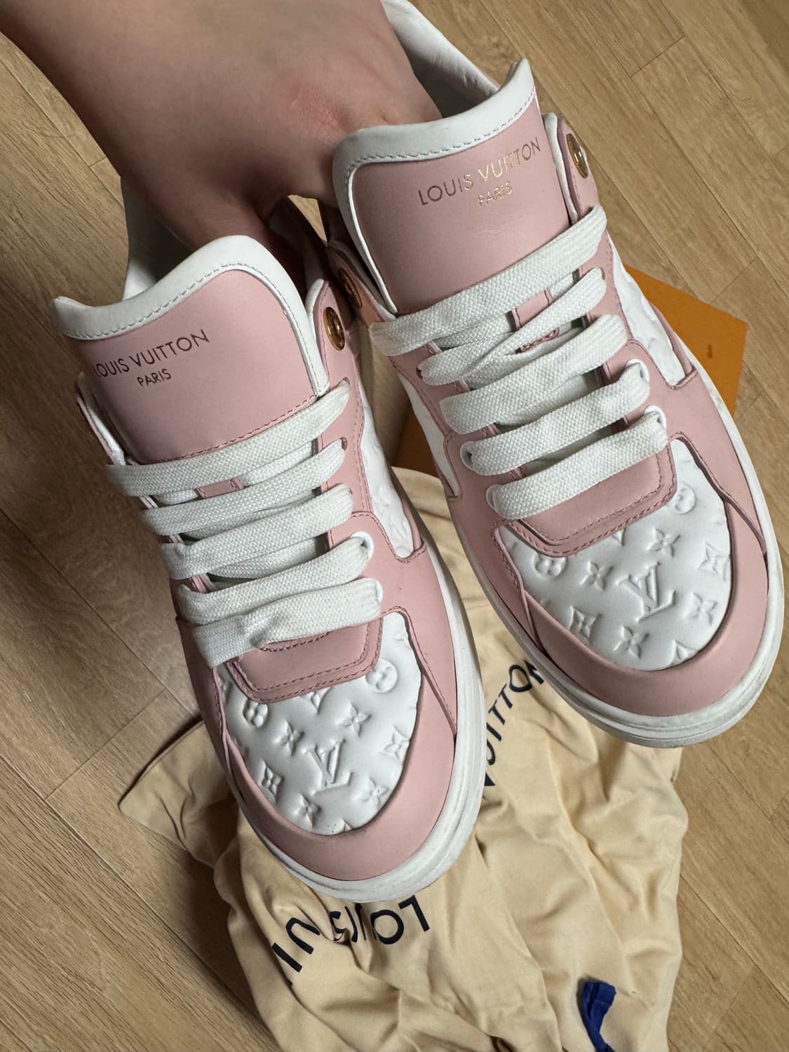 루이비통 타임아웃 스니커즈 36 실착 횟수 적음 상품이미지2