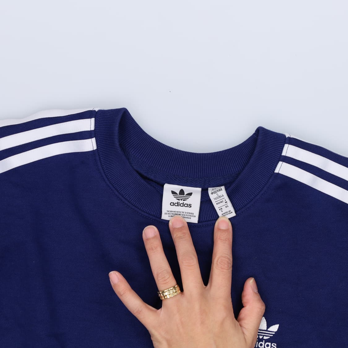 S 신형아디다스 여성 크롭맨투맨 0224H1 상품이미지3