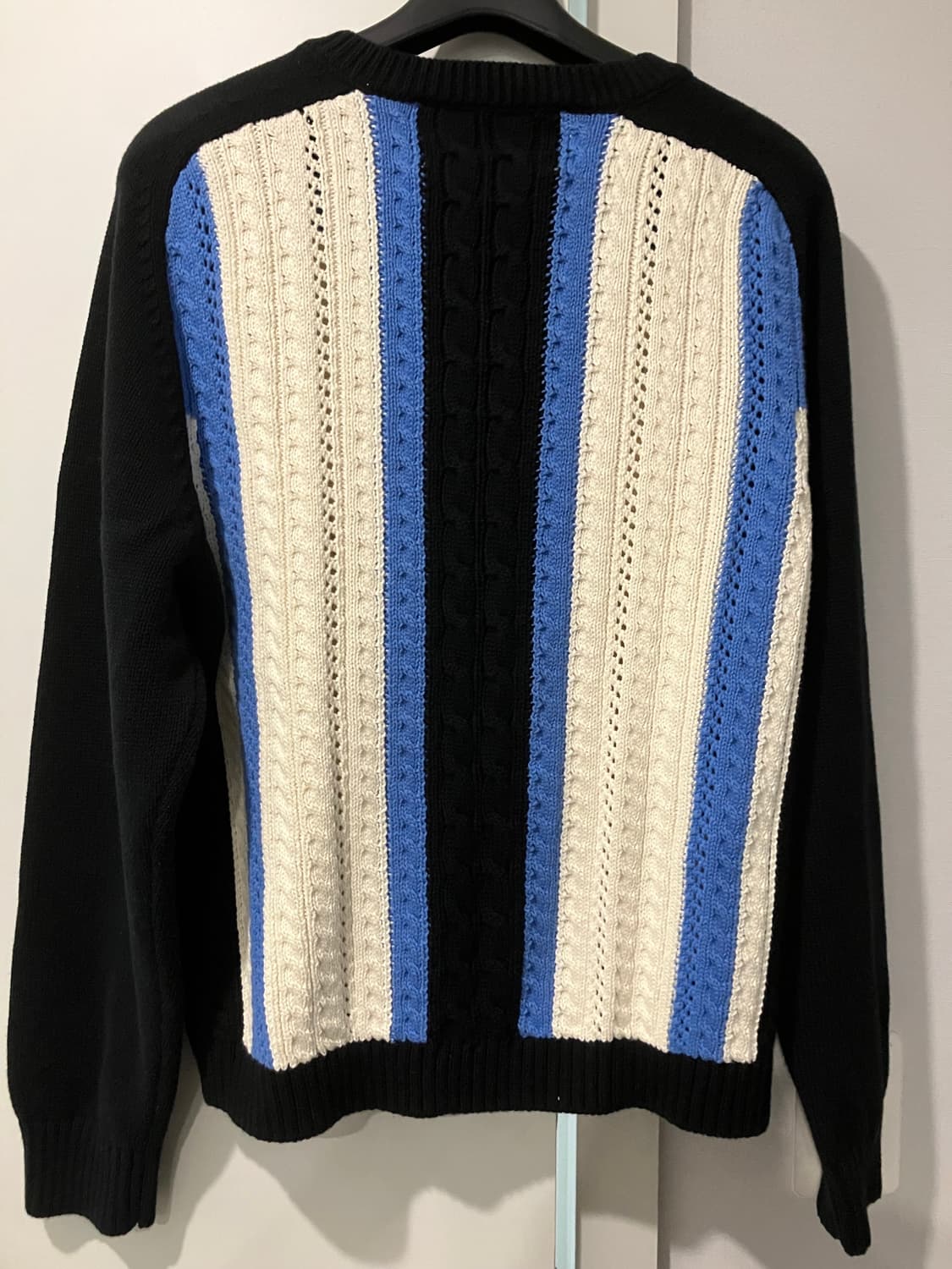 세터 로잔 브이넥 케이블 니트 세루리안 블루 상품이미지2