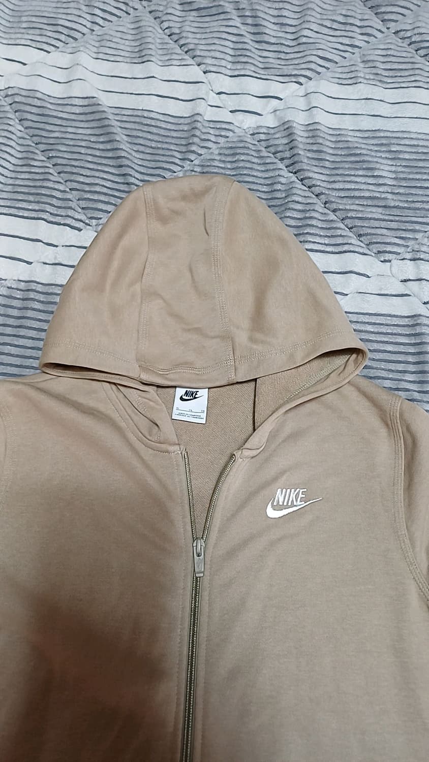 나이키 춘추용후드집업 키160 여성66 가슴49 기장64 상품이미지2