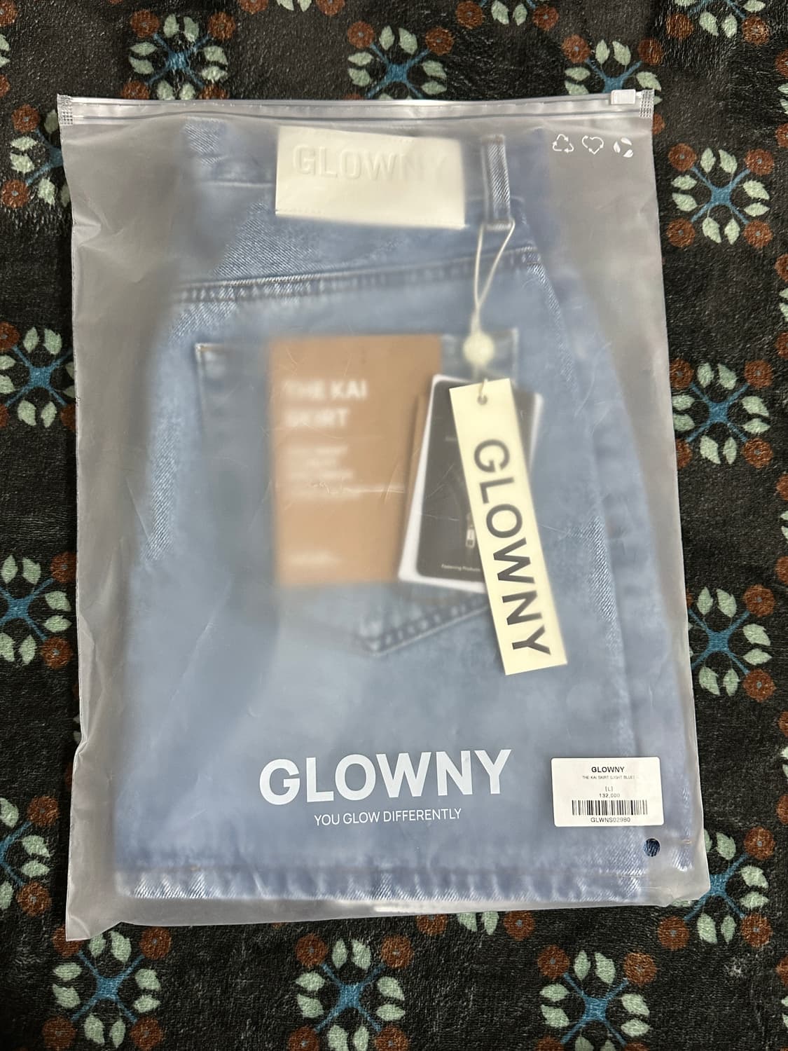 글로니 THE BELLA SKIRT (LIGHT BLUE) L사이즈  상품이미지3