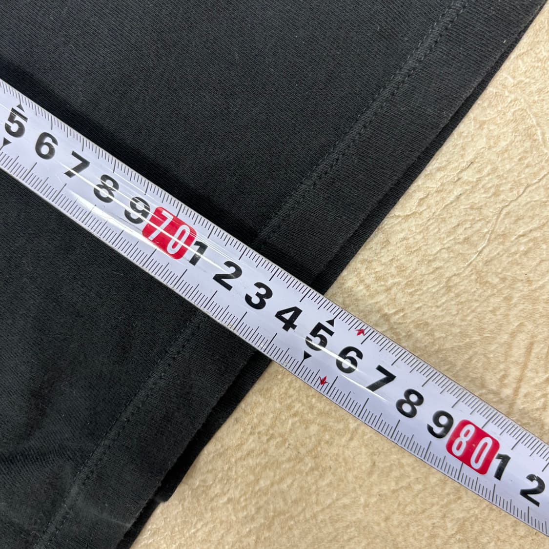 반스 오프더월 늑대 프린팅 반팔티 상품이미지5