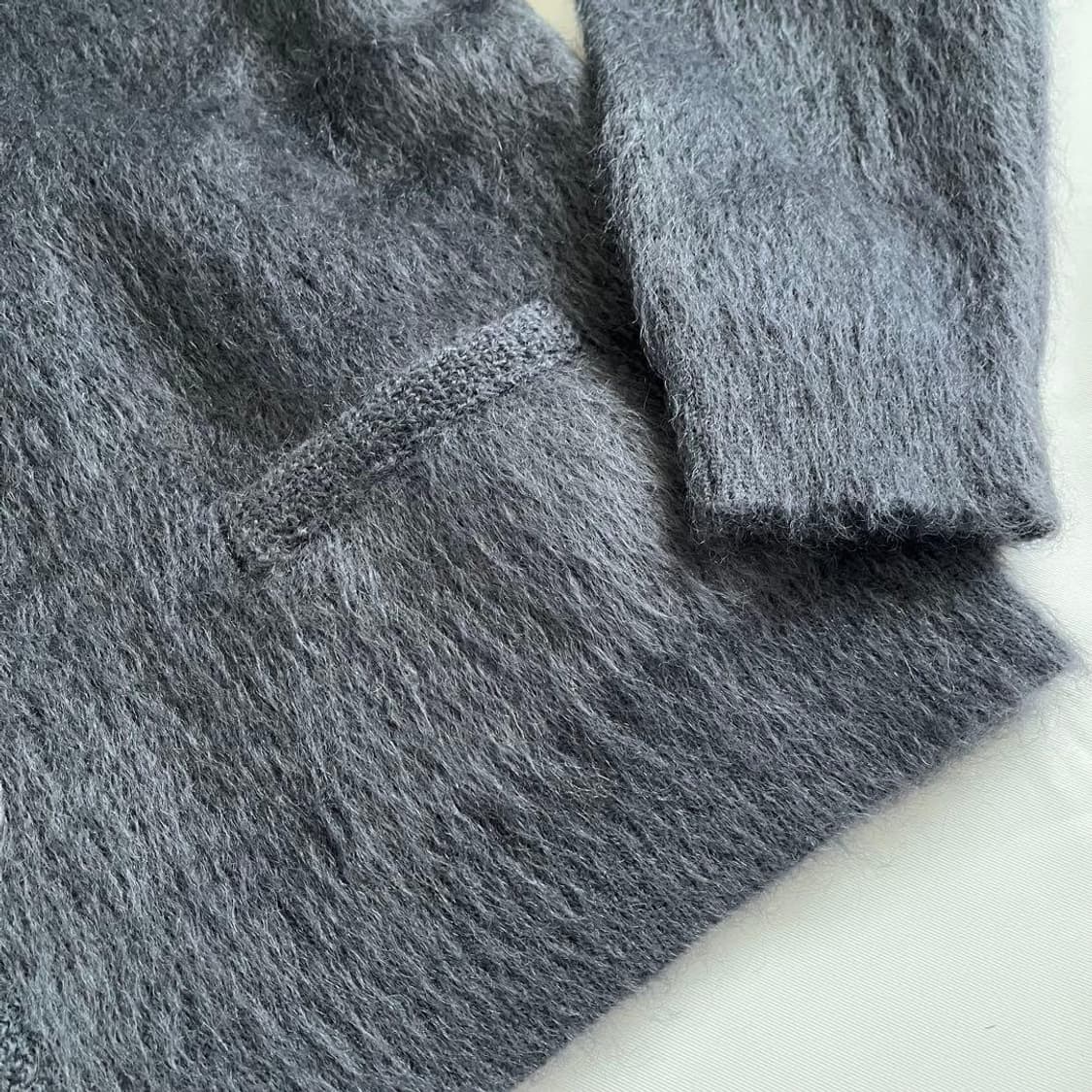 [박보검님 착용] 셀린느 24ss 브러시드 모헤어 가디건 상품이미지6