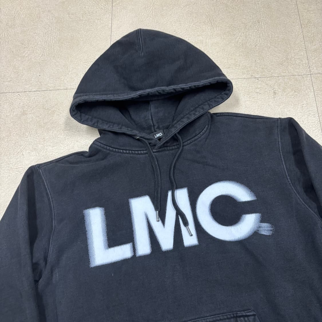 LMC 빅로고 블랙 후드티 상품이미지2