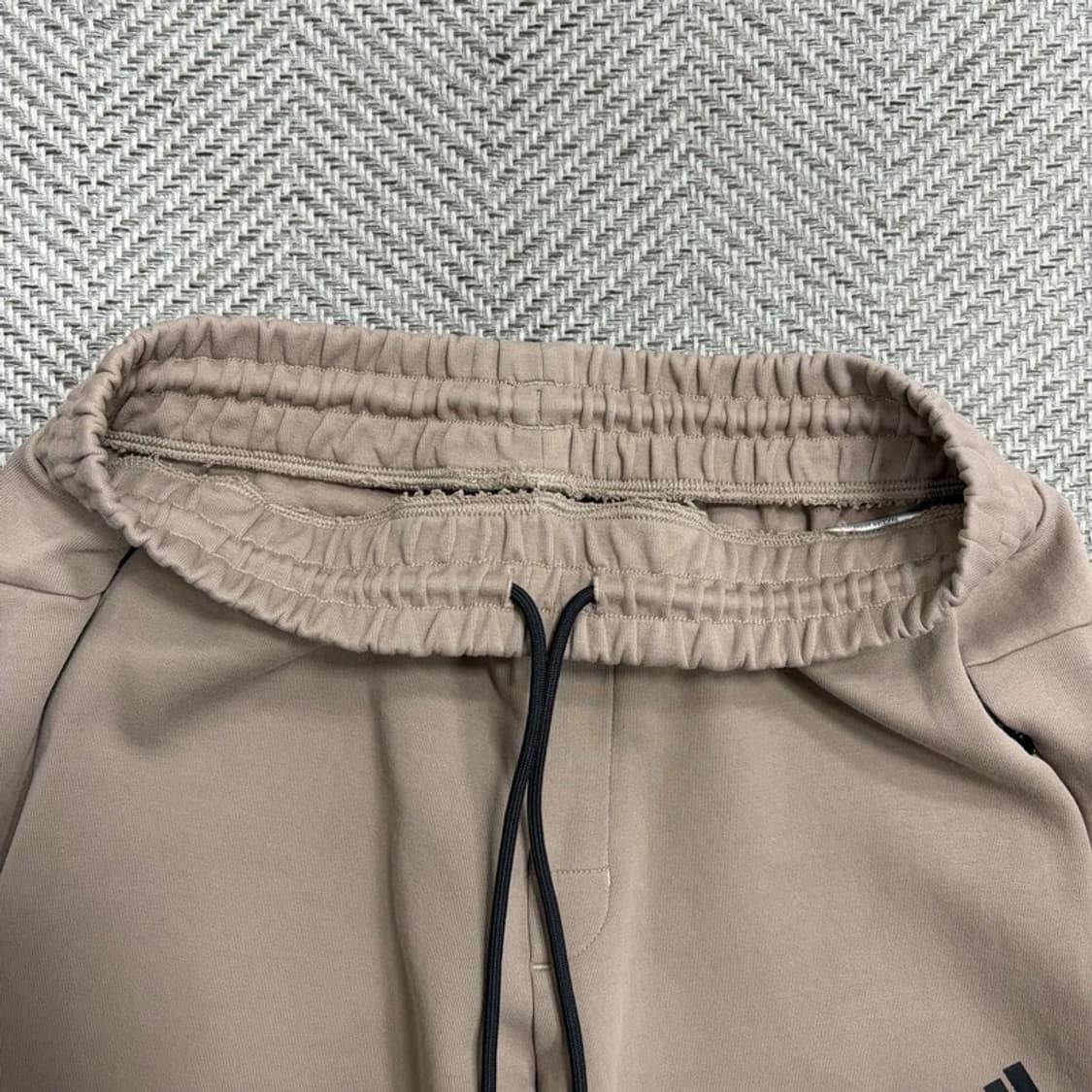 아디다스 테크 트레이닝 스웻팬츠 v1714 상품이미지6