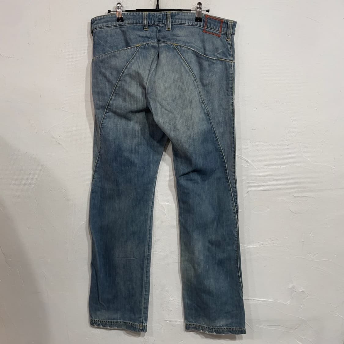 보스 워싱 디테일 데님 팬츠 상품이미지3