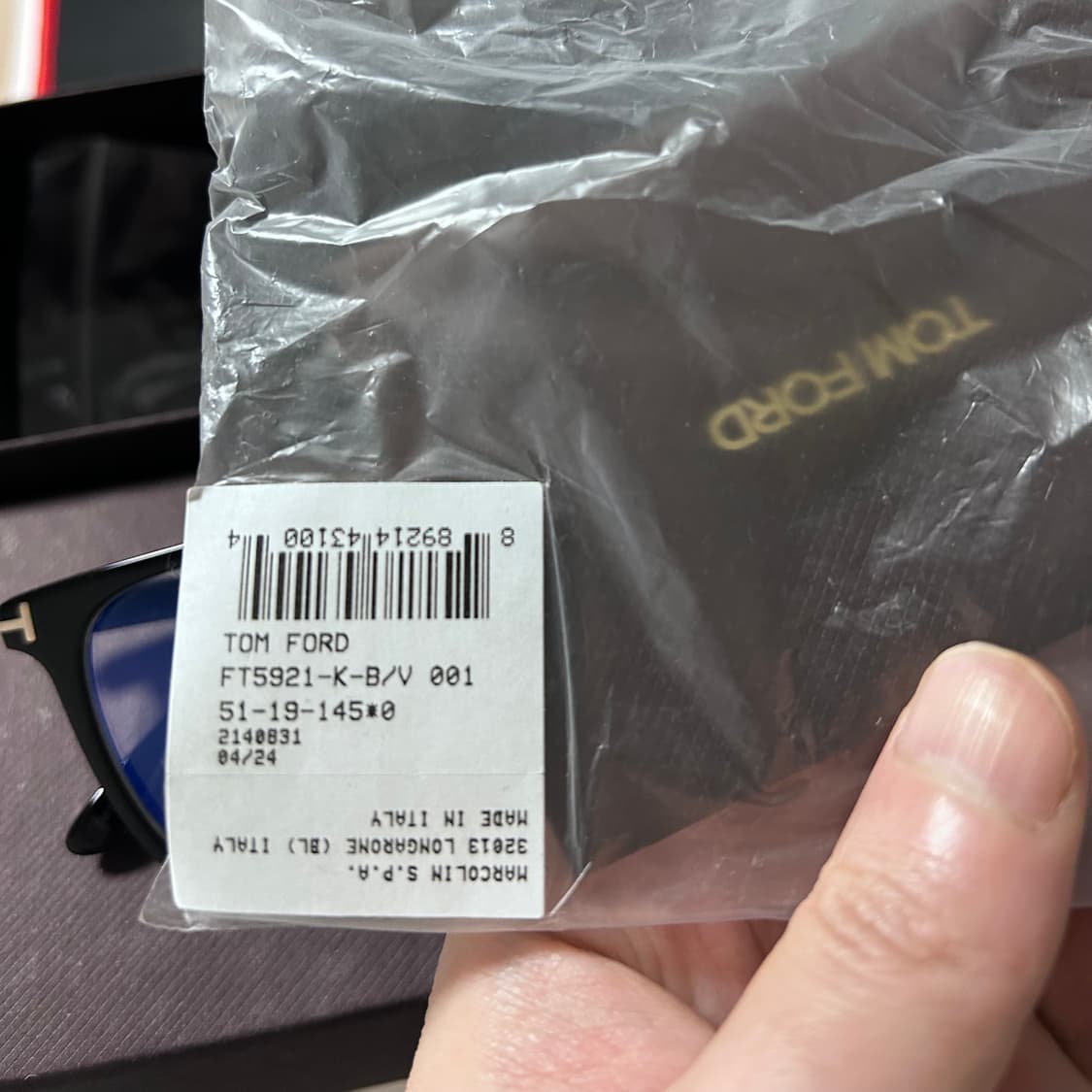 톰포드 뿔테 안경 블랙 상품이미지5