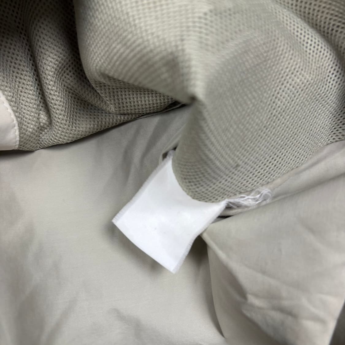 입생로랑 베이지컬러 블루종 상품이미지5