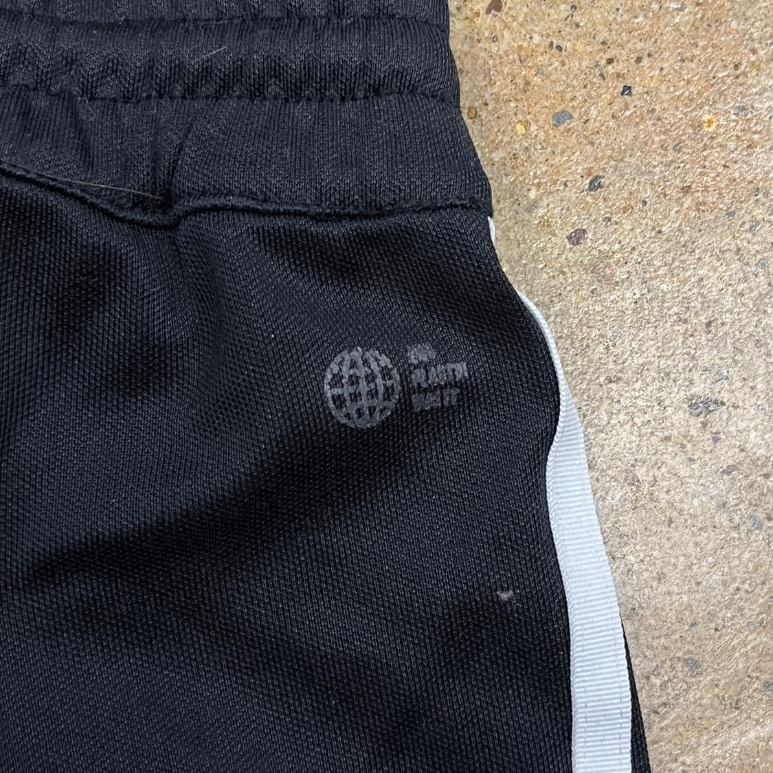 [정품/105] 아디다스 삼선 트레이닝 바지 블랙 골드 상품이미지7