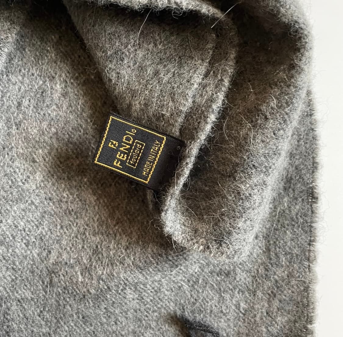 펜디 앙고라 믹스 울 머플러 상품이미지4