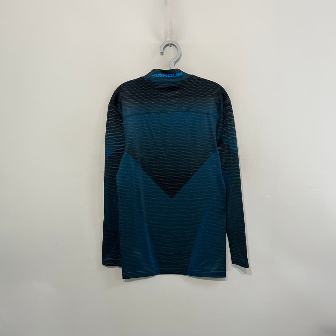 언더아머 남성 운동복 티셔츠 L 상품이미지3