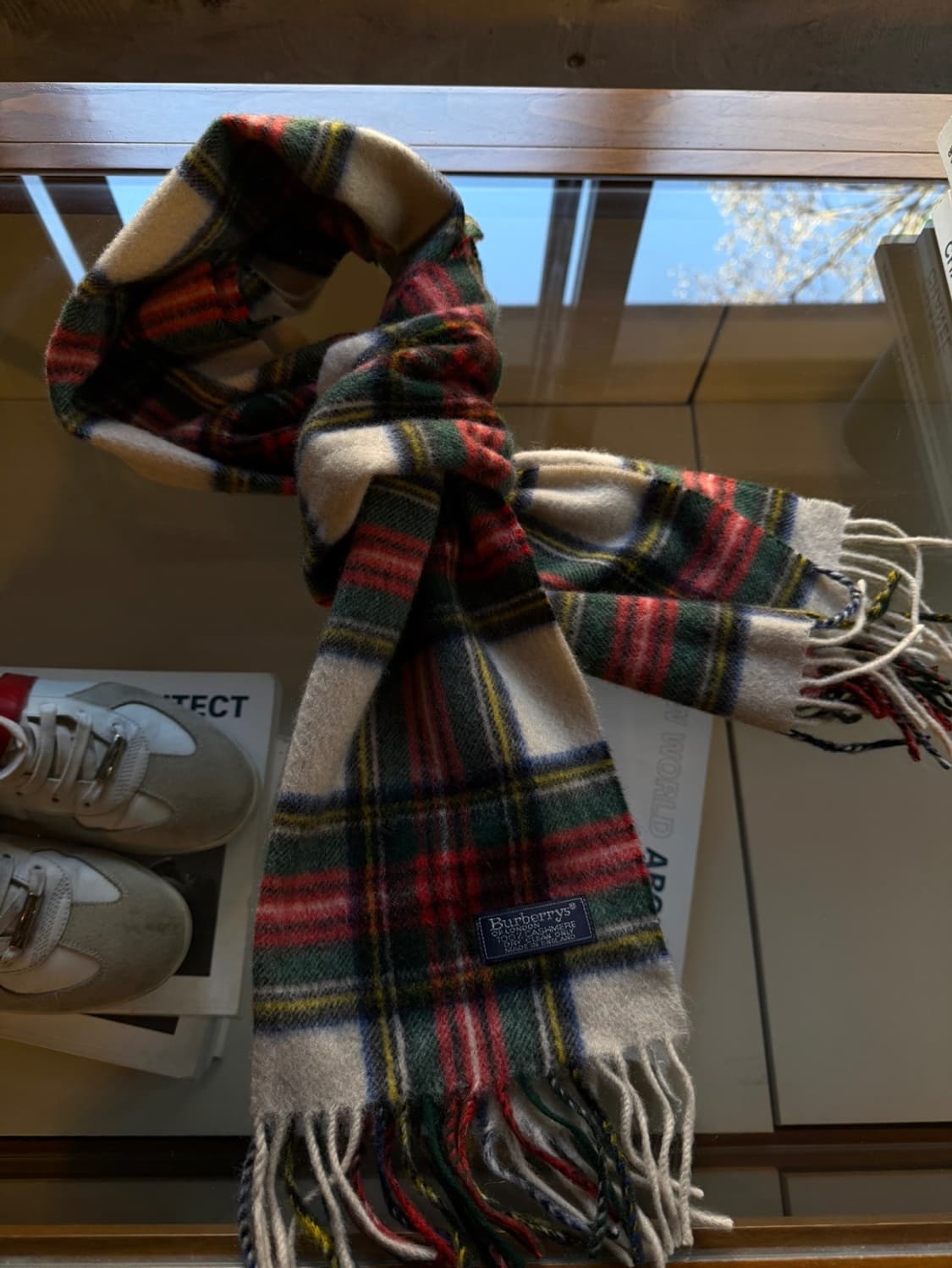 버버리 잉글랜드 메이드 캐시미어 100% 머플러 상품이미지1