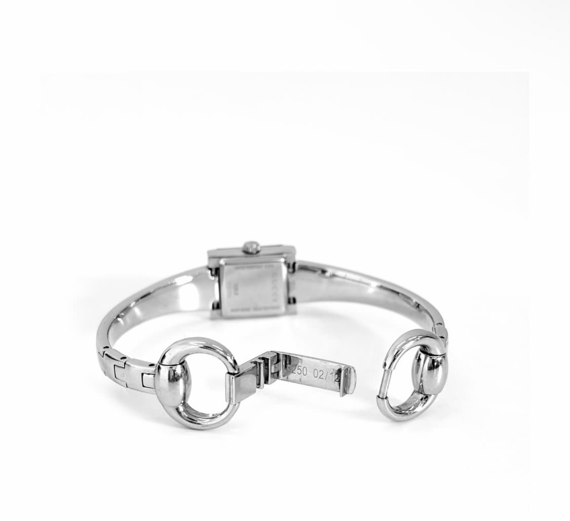 [OS] 구찌 여성 GG로고 사각 스퀘어 베이지 프레임 여성 뱅글 시계 상품이미지3