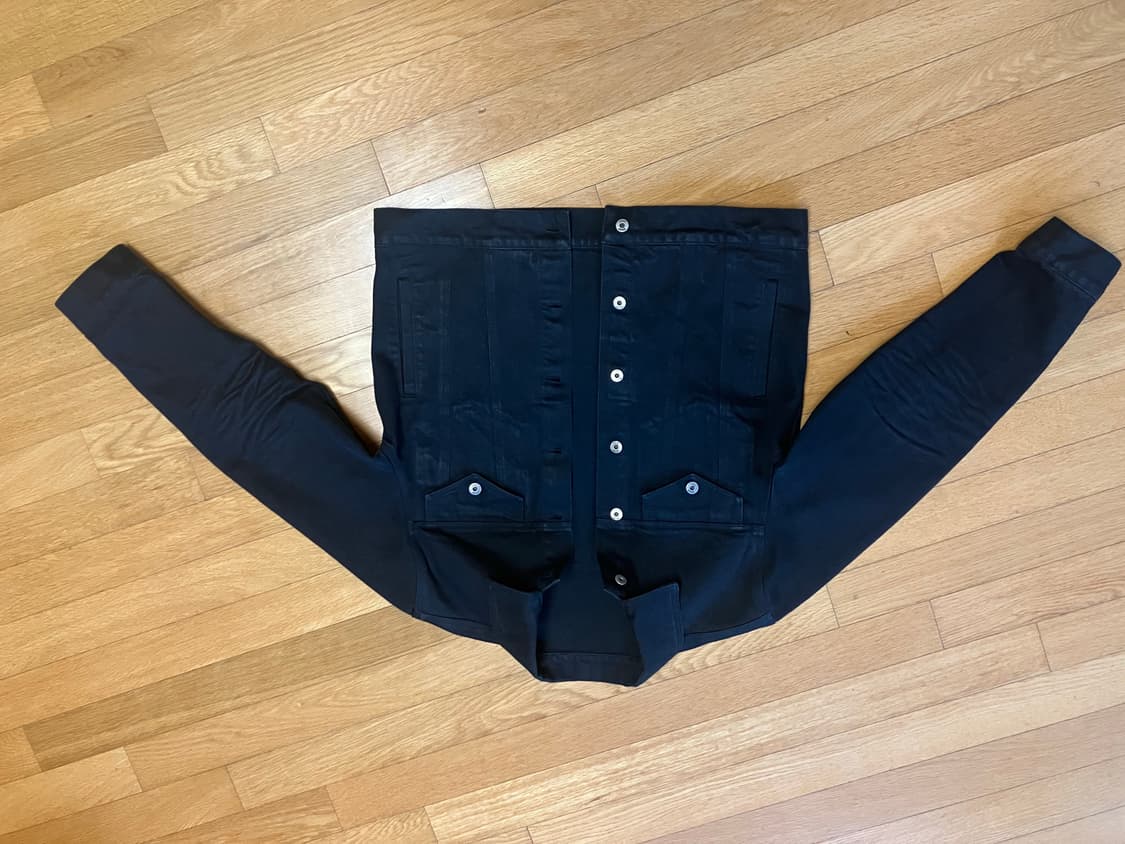 쿠어 엠보 워시드 더블 포켓 트러커 자켓 상품이미지4