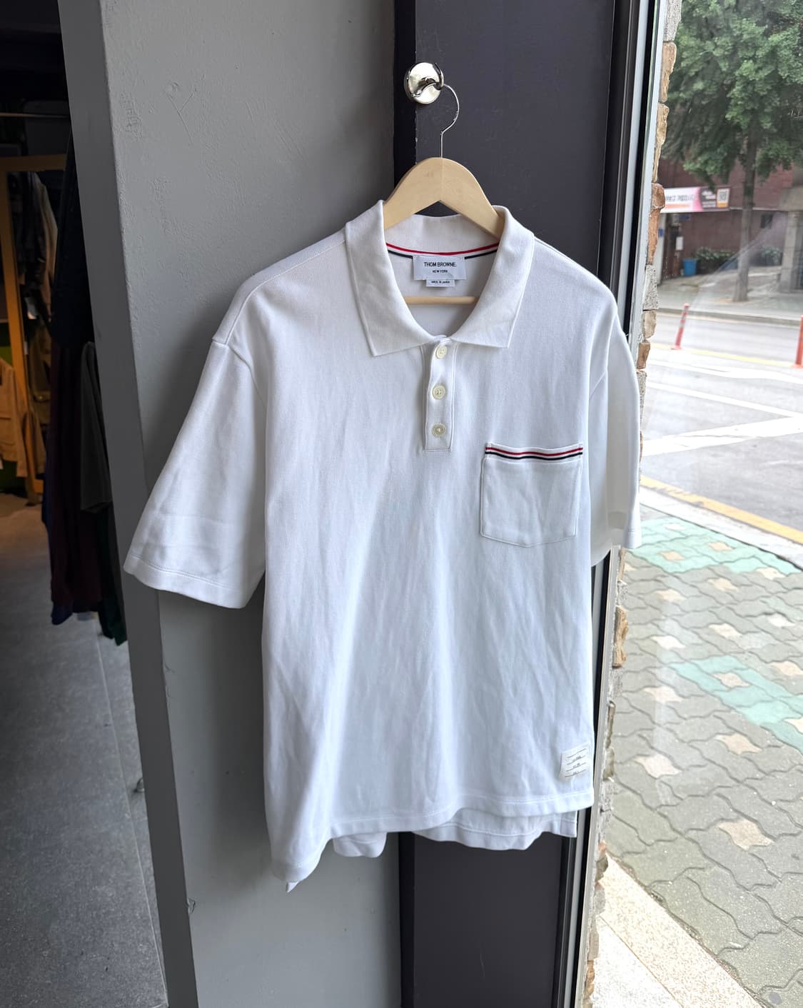 5/ 톰브라운 RWB 스트라이프 포켓 반팔 상품이미지4
