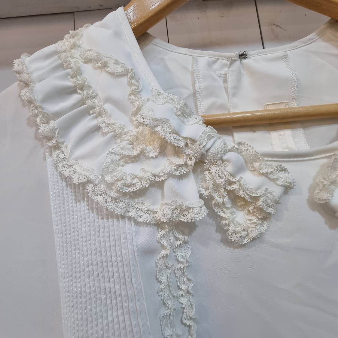 레이스 프릴 블라우스 상품이미지2