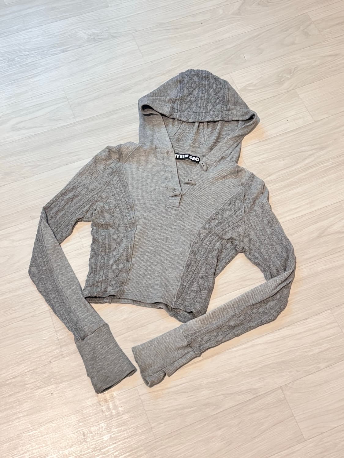 HYEINSEO Hooded crop top 상품이미지1