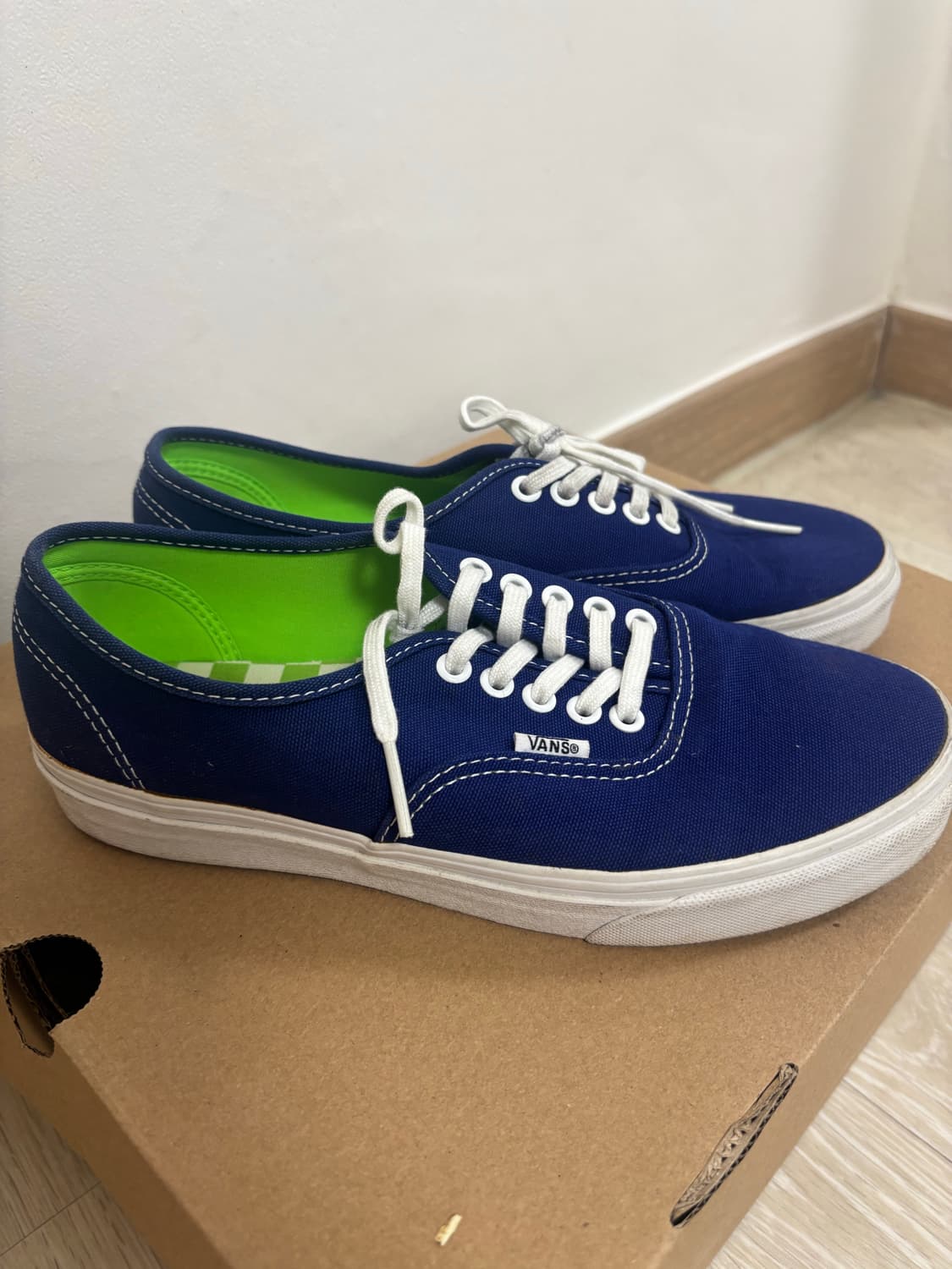 반스 디네뎃 블루 어센틱 260 상품이미지1