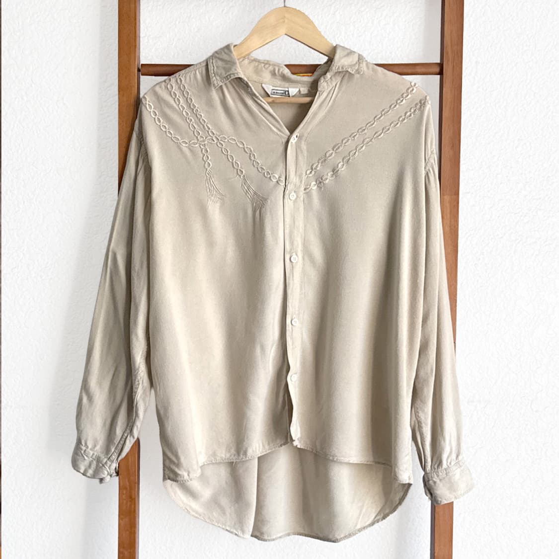 샌드 체인 자수 셔츠 상품이미지1