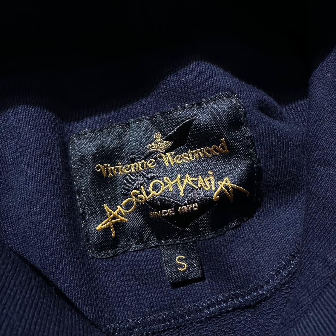 비비안 웨스트우드 카오스 로고 반팔 후드 네이비 상품이미지3