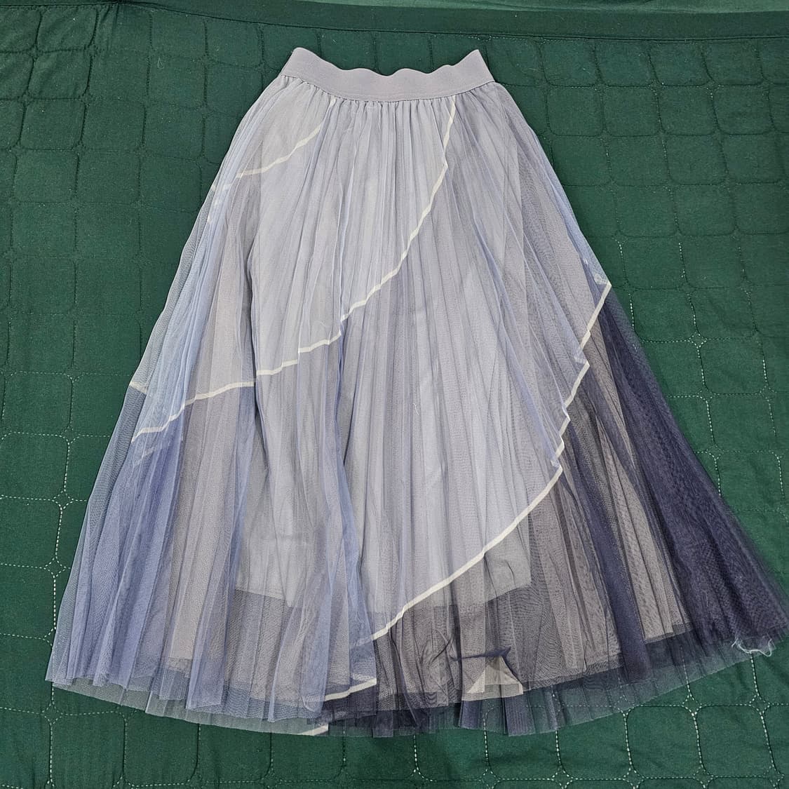 허리밴딩 플리츠 샤 롱 스커트 (블루, 핑크) 상품이미지4