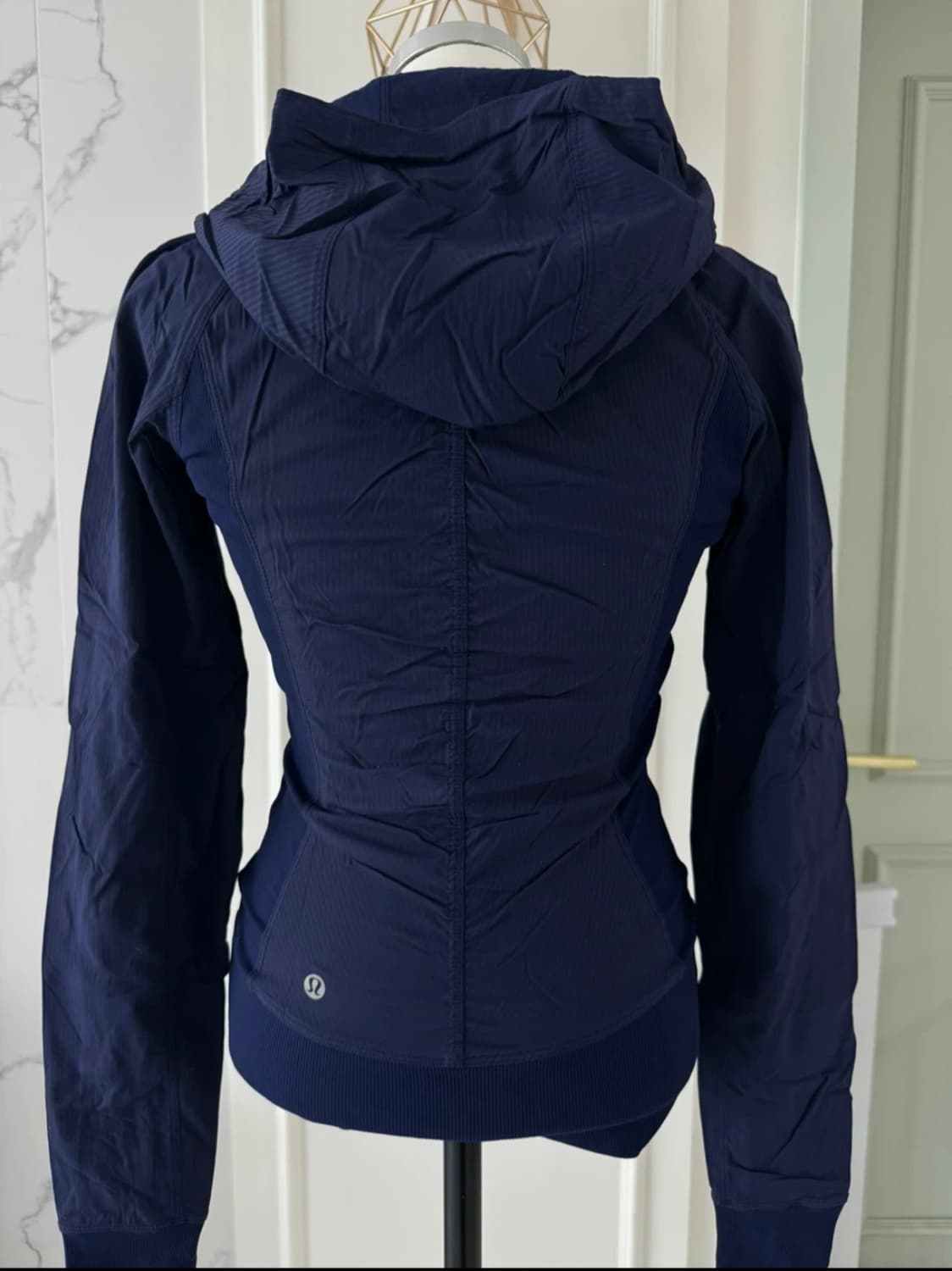 룰루레몬 네이비 자켓 상품이미지3