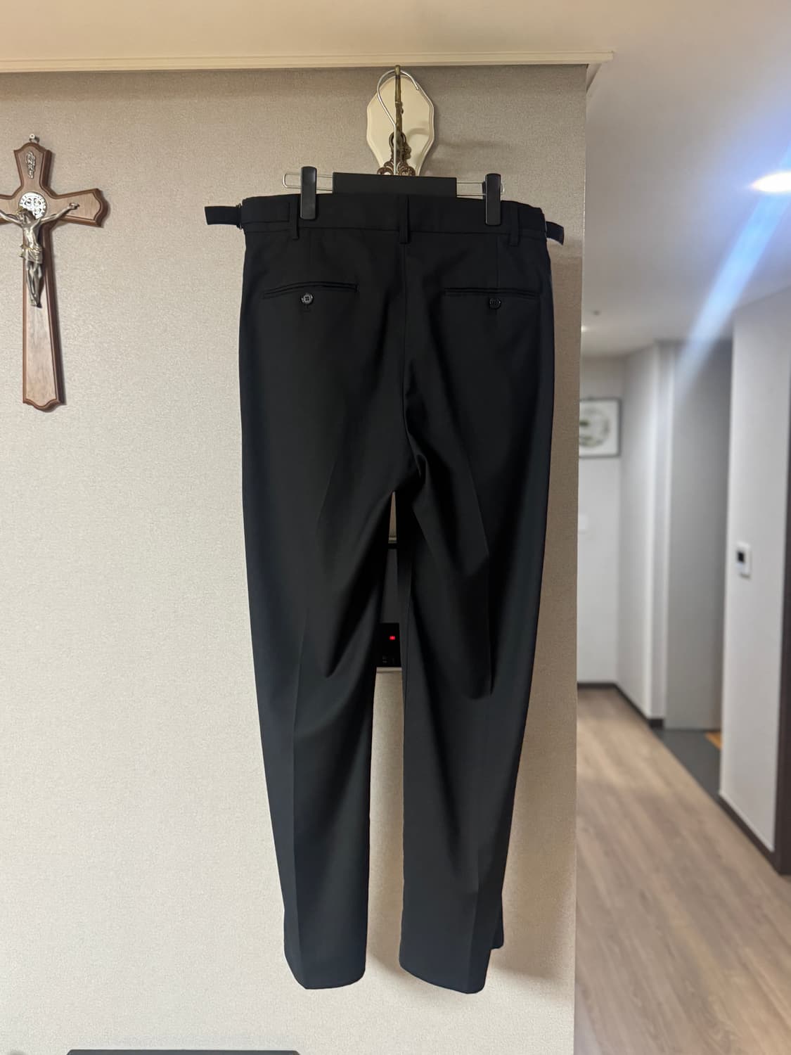 어나더오피스 산티아고슬랙스 플렉시블 블랙 32L 2사이즈 판매 상품이미지2