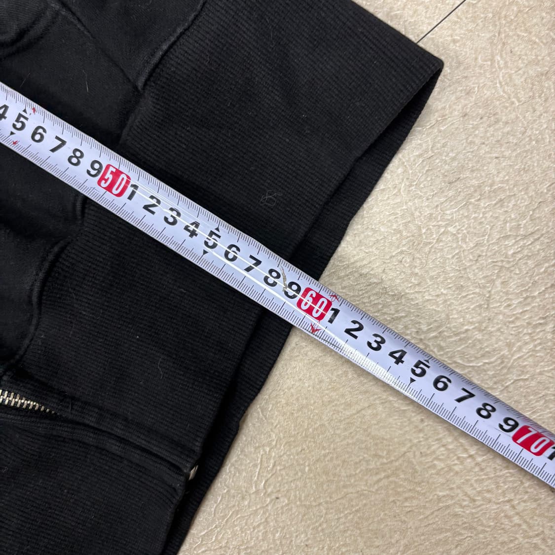 키르시 스몰로고 블랙 후드집업 상품이미지4