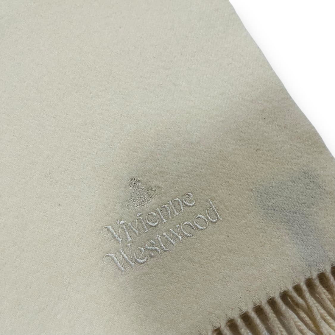 비비안 웨스트우드 ORB 아이보리 빈티지 머플러 상품이미지4