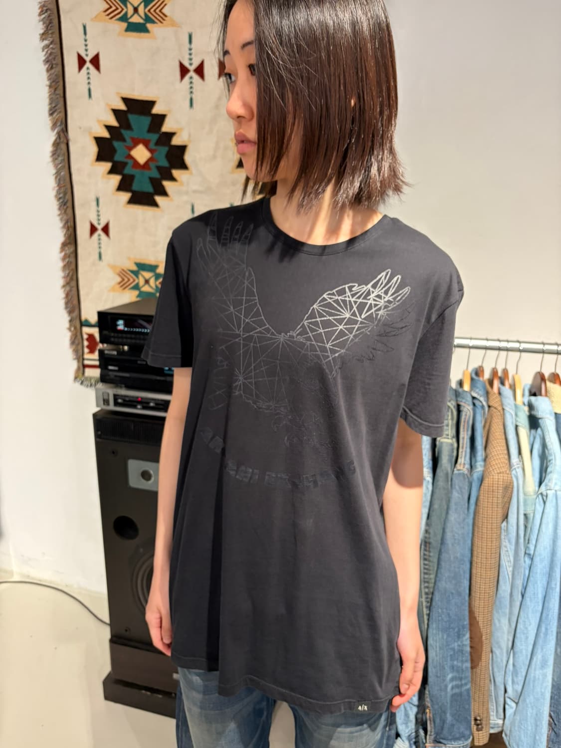 Armani Exchange 기하학 로고 반팔 티셔츠 상품이미지1