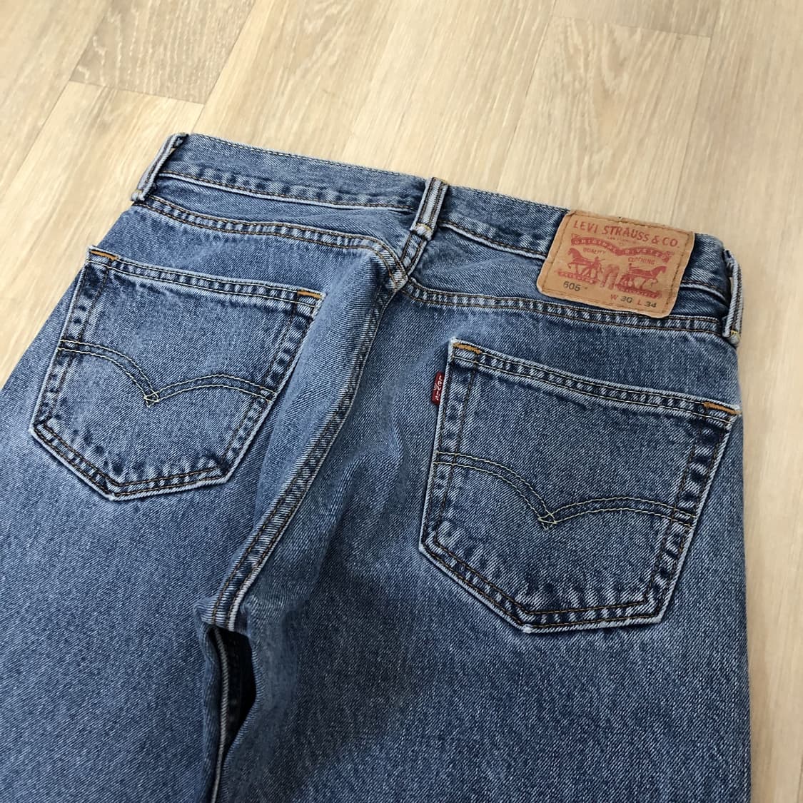 (29) 리바이스 Levi's 505 레귤러핏 워시드 연청 데님 상품이미지9