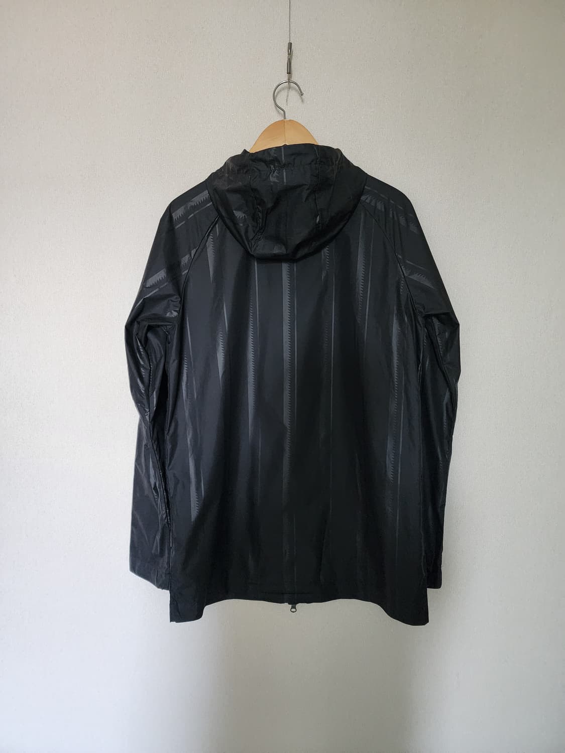 나이키 블랙 후드 바람막이 자켓 상품이미지2