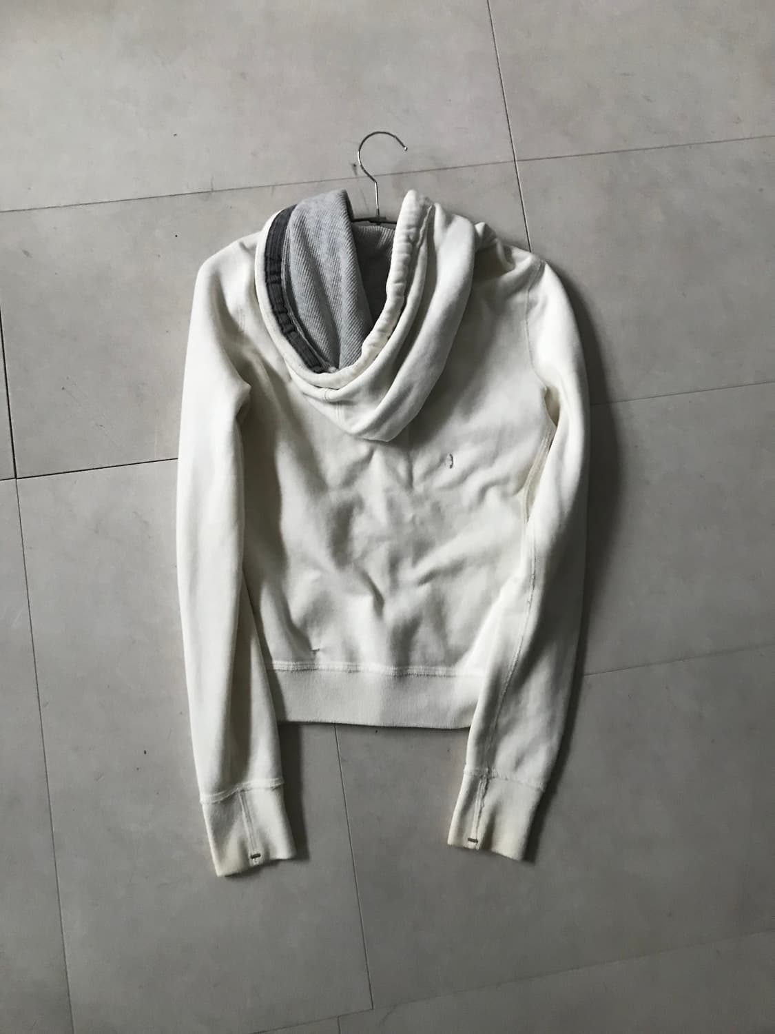 아베크롬비 아이보리 슬림핏 후드집업 상품이미지10