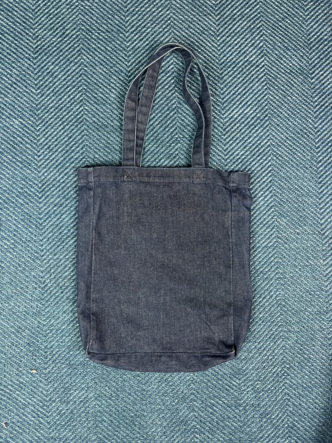 [정품] 아페쎄 A.P.C. V.P.C. 로고 인디고 데님 에코백 판매합 상품이미지2