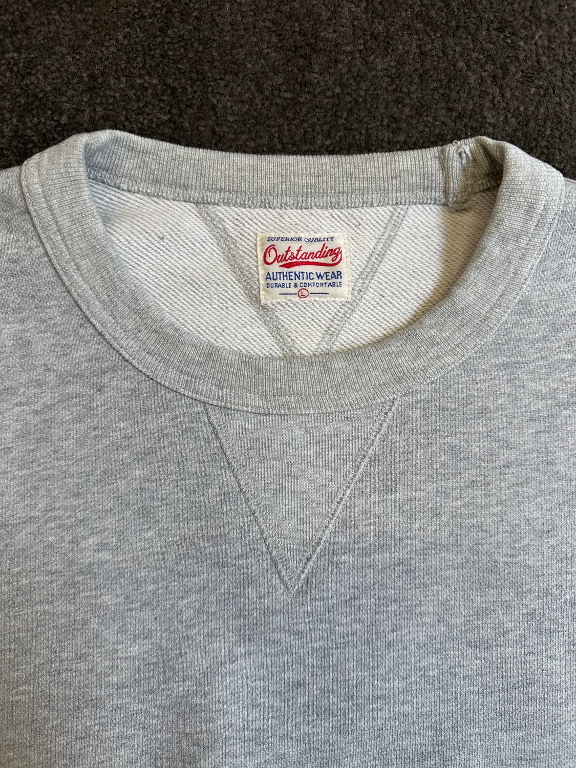 Outstanding 맨투맨 L  상품이미지2