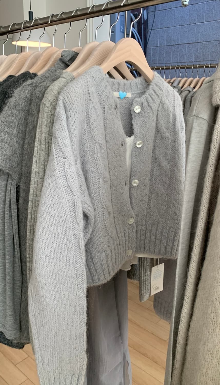 (새상품)누아누아 엘리나 케이블 크롭 알파카 가디건 상품이미지5