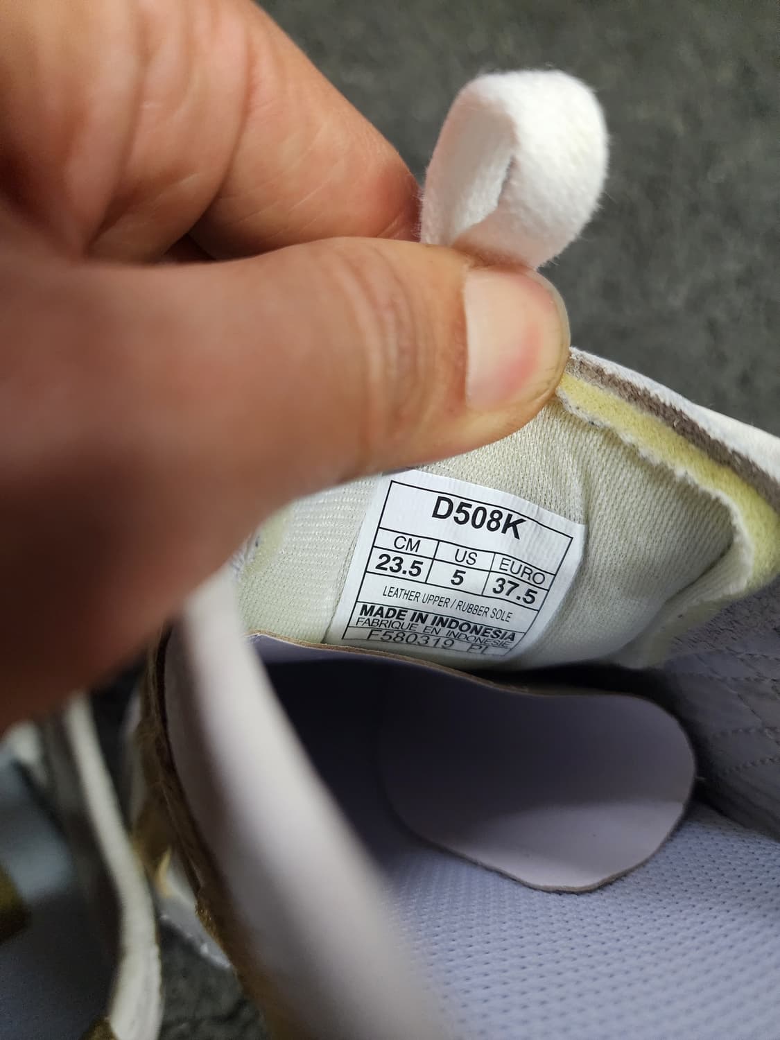 여성 오니츠카타이거 멕시코66 흰금 235사이즈  상품이미지2